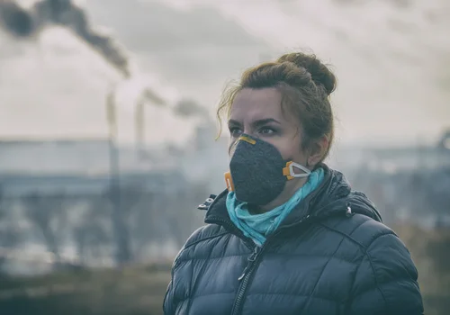 Niebezpieczne skutki zanieczyszczenia powietrza - jak uniknąć chorób układu oddechowego i zadbać o swoje zdrowie?