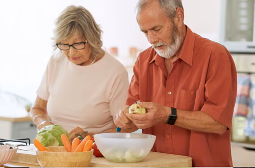 Do seniorów płyną wyższe emerytury! Informacja bezpośrednio od ZUS