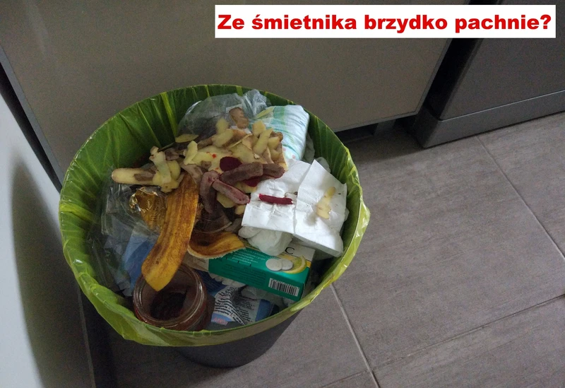 Z Twojego kosza na śmieci bardzo często śmierdzi? Spróbuj tego!
