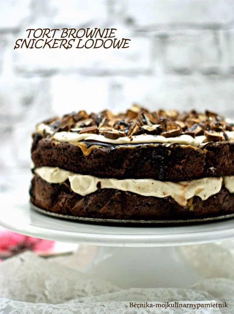 Lodowy tort snickers
