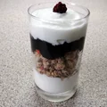 Deser na szybko - jogurt z dodatkami
