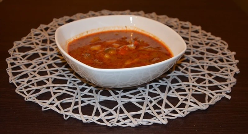 Zupa gulaszowa