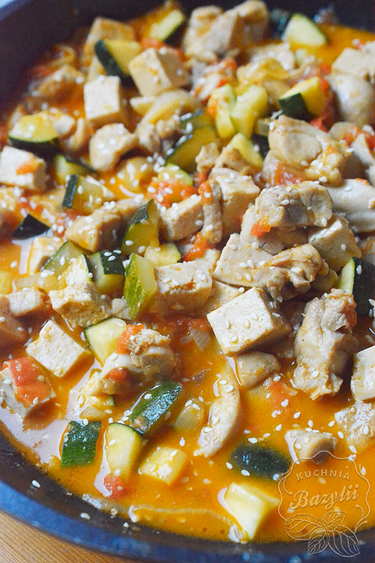 Kurczak z tofu i warzywami
