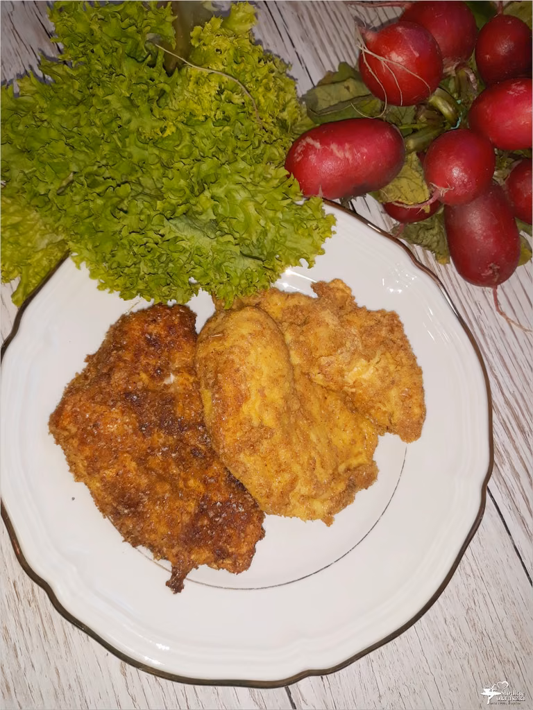 Kotlety drobiowe w razowej i kukurydziano-razowej panierce