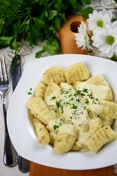 Kopytka w sosie serowym z serem Grana Padano!