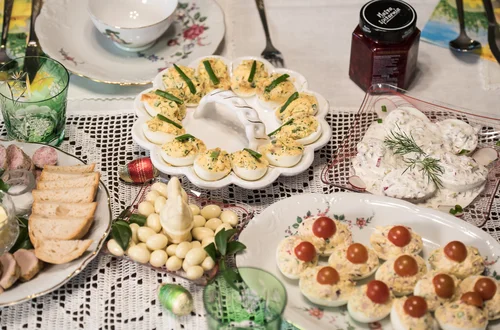 Tradycyjne potrawy wielkanocne - co zawsze pojawia się na polskim stole?