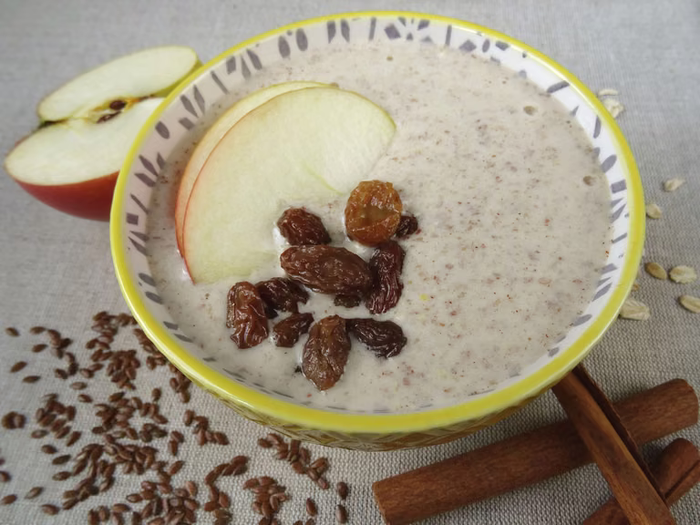 Szarlotkowa smoothie bowl