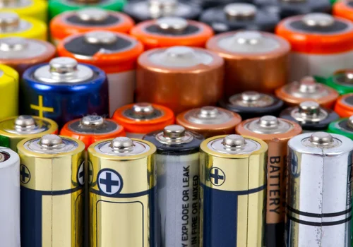 Dzień Baterii: Jak Ten Mały Wynalazek Zmienił Nasz Świat