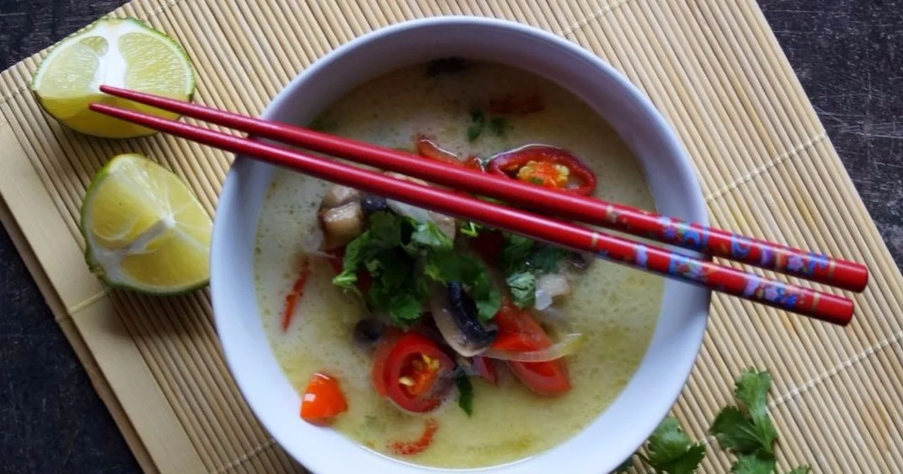 Zupa Tom Kha Gai