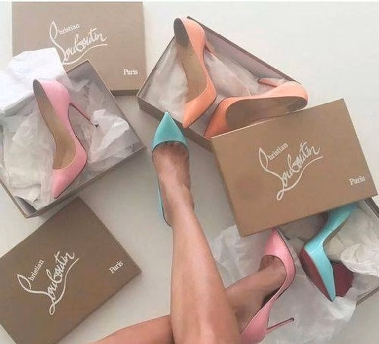 Pastelowe louboutiny