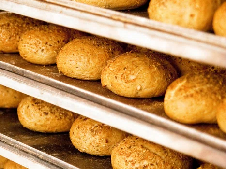 6 mitów o chlebie. Poznaj je i przestań w nie wierzyć!