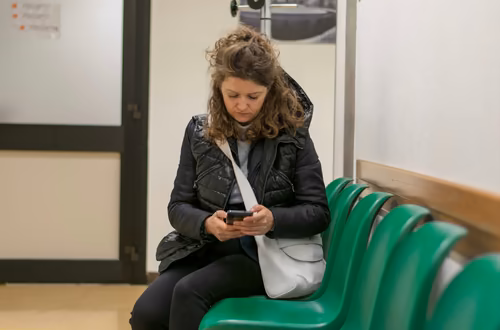 Wielka zmiana dla pacjentów NFZ. Asystent AI ma skrócić kolejki do lekarzy!
