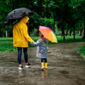 IMGW rozesłało alerty to mieszkańców tych regionów Polski! Weekend zaskoczy przymrozkami i burzami