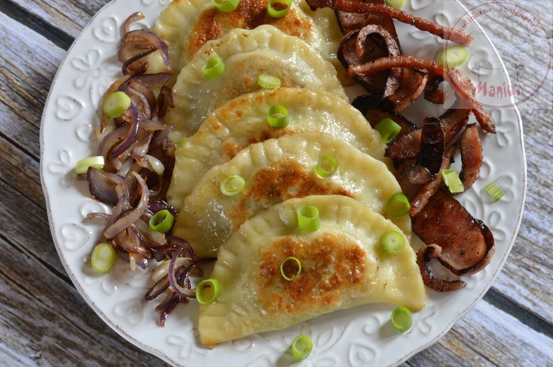 Pierogi z kiełbasą