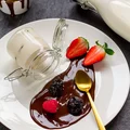 Panna cotta z suszoną śliwką