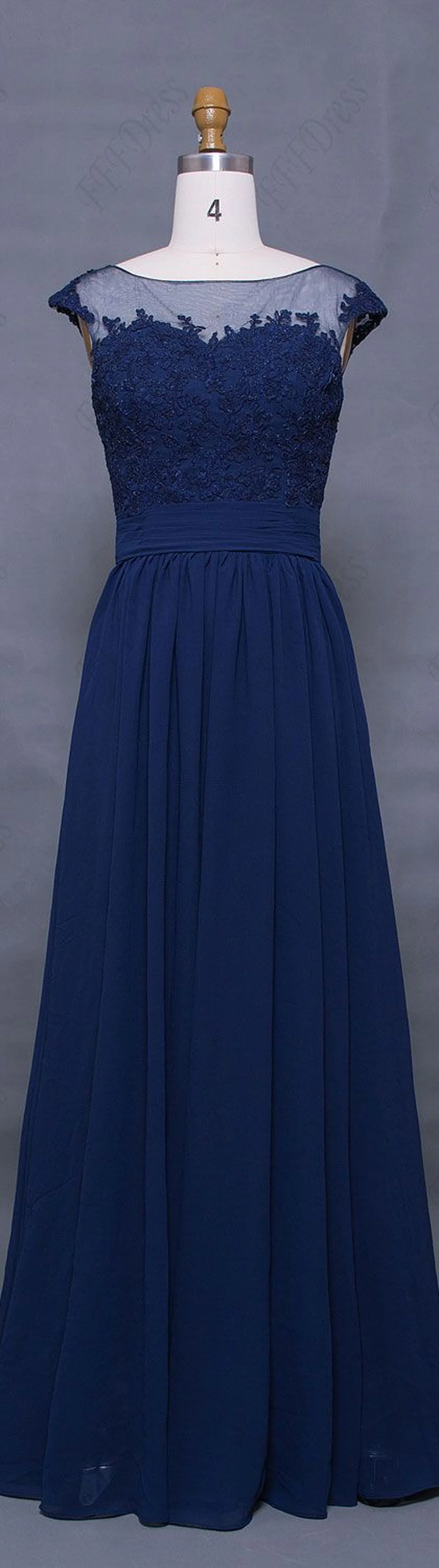 Niebieska suknia