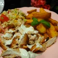 DROBIOWY KEBAB NA TALERZU