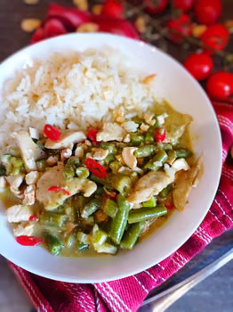 Zielone curry z kurczakiem