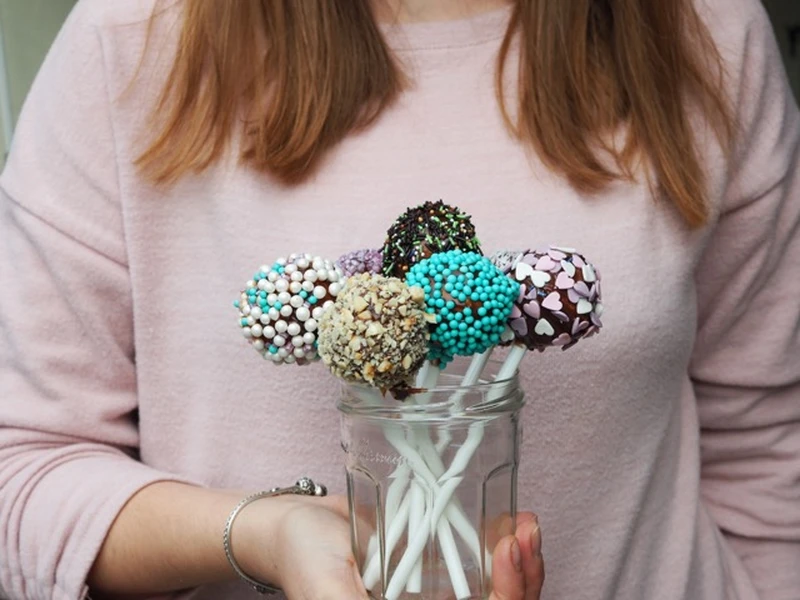 Jak zrobić ciasto na patyku ( Cake Pops )