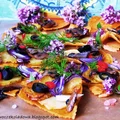 Podpłomyki z pieczonymi ziemniaczkami i dodatkami.(vege & gluten free)