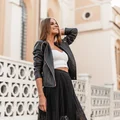 Ramoneska damska - jak ją nosić wiosną. Pomysły na modne stylizacje