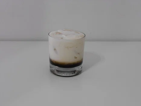 Drink white russian