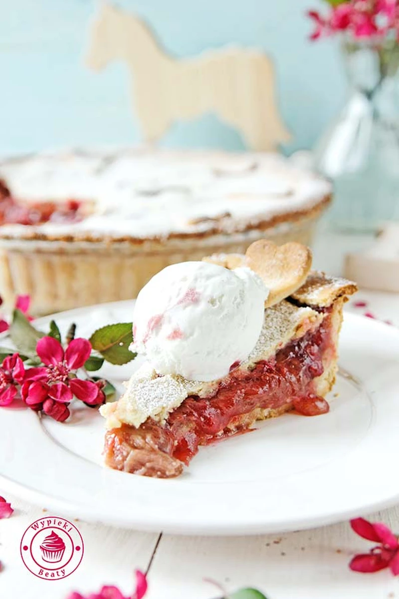 Tarta rabarbarowa