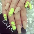 Neon i beż- świetne paznokcie