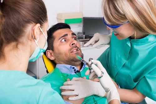 Koronawirus: Dodatkowa opłata u dentysty! Nawet 150 zł więcej!