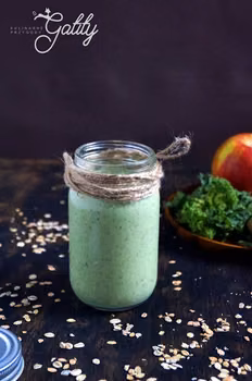 Zielone smoothie z owsianką i jabłkiem