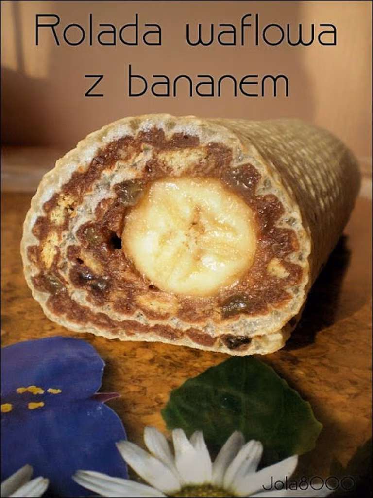 Rolada waflowa z bananem