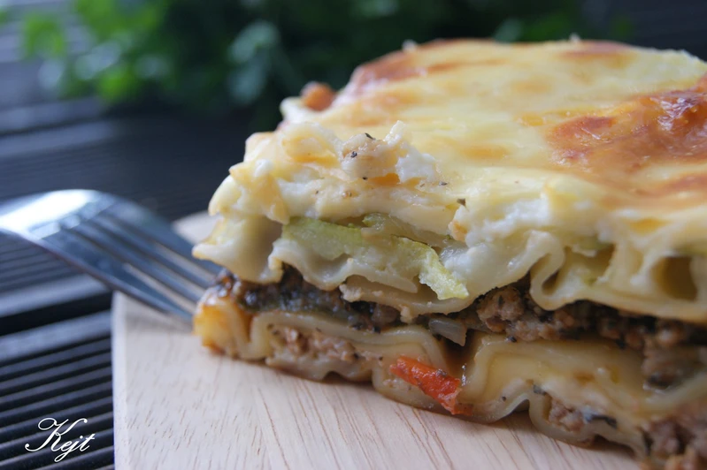 Lasagne z mięsem i cukinią