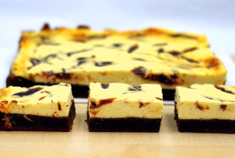Sernikobrownie pomarańczowe