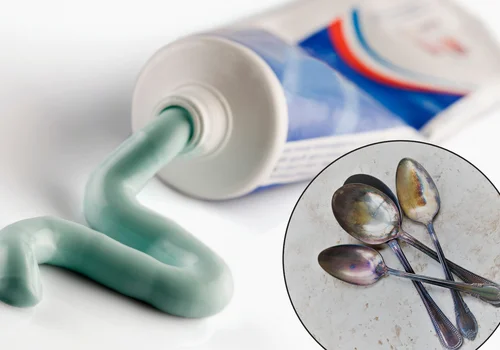 Zagotuj wodę i dodaj pasty do zębów! Ten trik zrobi furorę przed Świętami