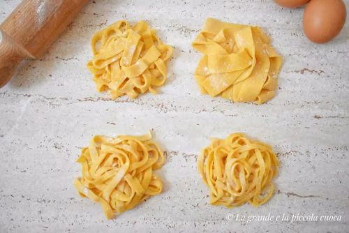 Przepis na włoski makaron jajeczny - pappardelle, tagliatelle, fettuccine i tagliolini