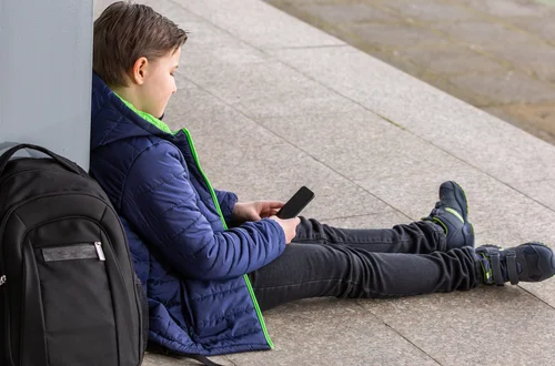 Koniec z wagarowaniem i wakacjami w ciągu roku szkolnego!? 50% obecności w szkole już nie wystarczy