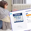 Ta folia z Action za 6,99 zł to hit do zimnego mieszkania! Transparentna, szybki montaż z suszarką, a ciepło już nie ucieka