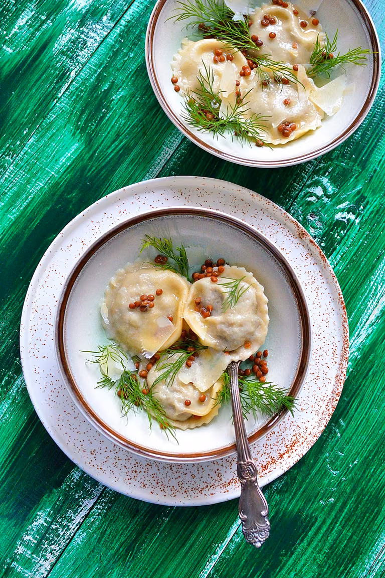 RAVIOLI Z SOCZEWICĄ I PARMEZANEM!