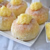 Pieczone pączki z kremem cukierniczym