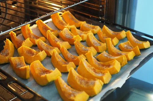 Kto nie powinien jeść dyni? Aż 7 grup osób na liście ryzyka!