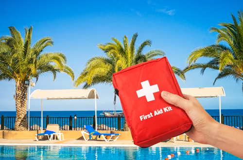 10 niezbędnych leków na wakacje all inclusive – co zabrać do Turcji lub Egiptu?