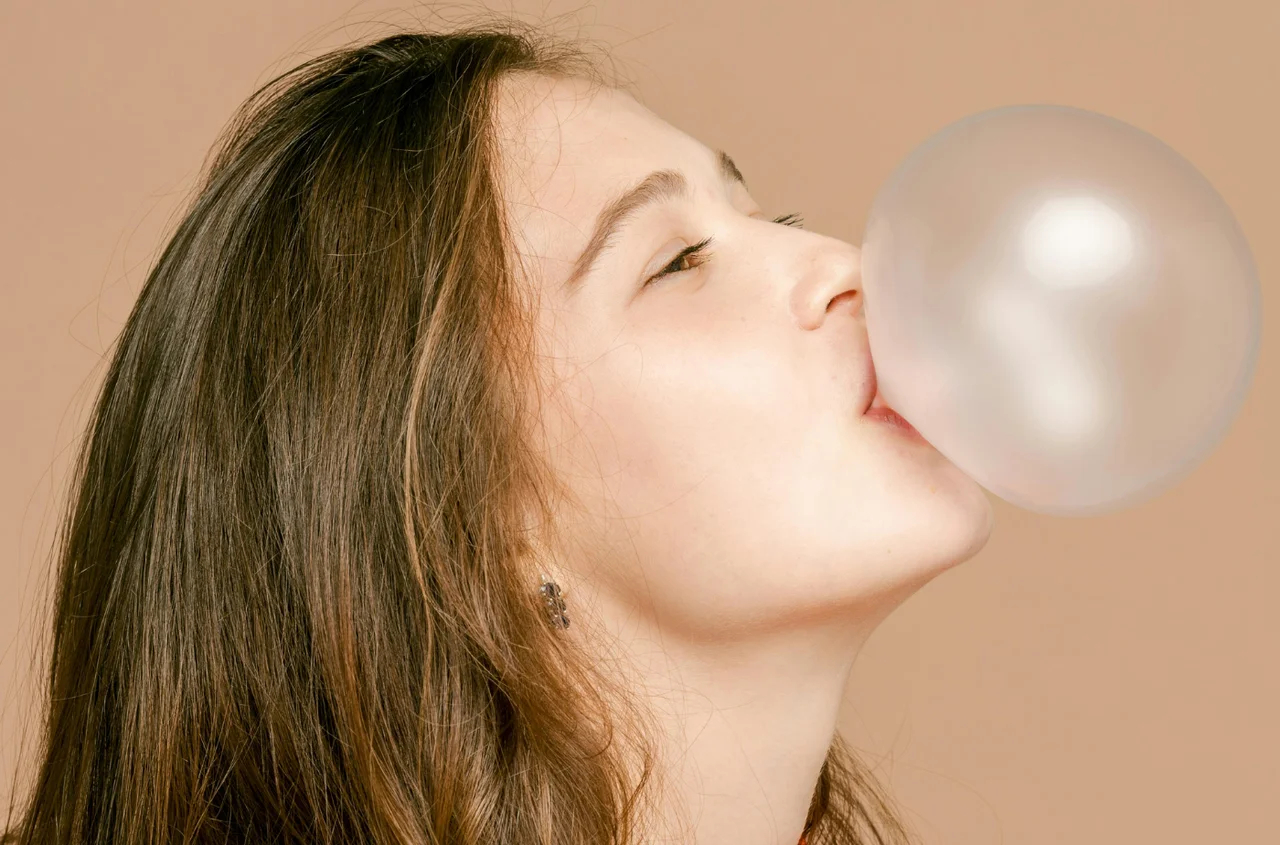 Dzień Gumy Balonowej: Historia, Korzyści i Sposoby Świętowania