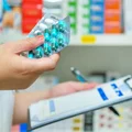 Zamieszanie z darmowymi lekami! Apteki odsyłają pacjentów po nowe recepty
