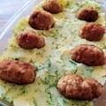 Klopsiki zapiekane z ziemniakami i kalafiorem