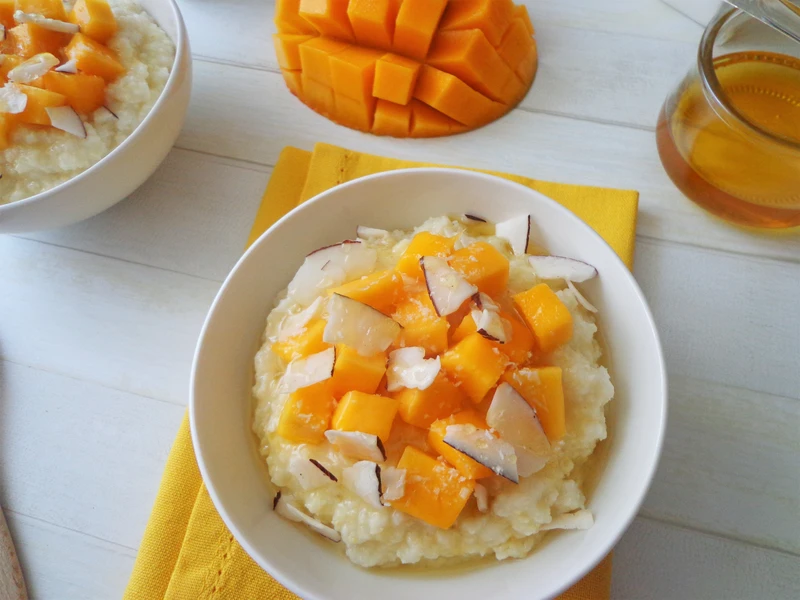 Kokosowa jaglanka z mango