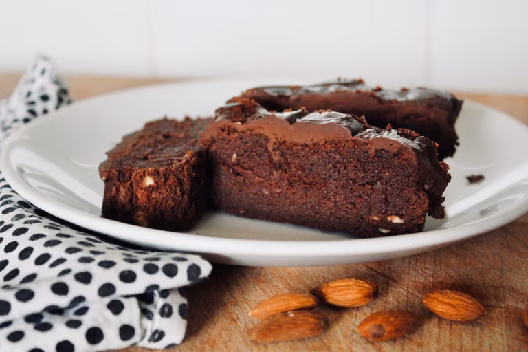 FIT BROWNIE Z FASOLI (BEZ MĄKI, CUKRU I TŁUSZCZU)