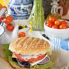 Domowe burgery z fetą i oliwkami - Greek Burgers