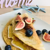 Omlet owsiany z camembertem i figami