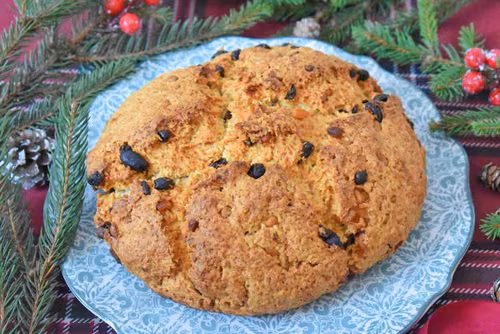 Świąteczny chlebek bakaliowy – „Pandolce genovese”