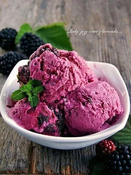 lody jeżynowe z lawendą